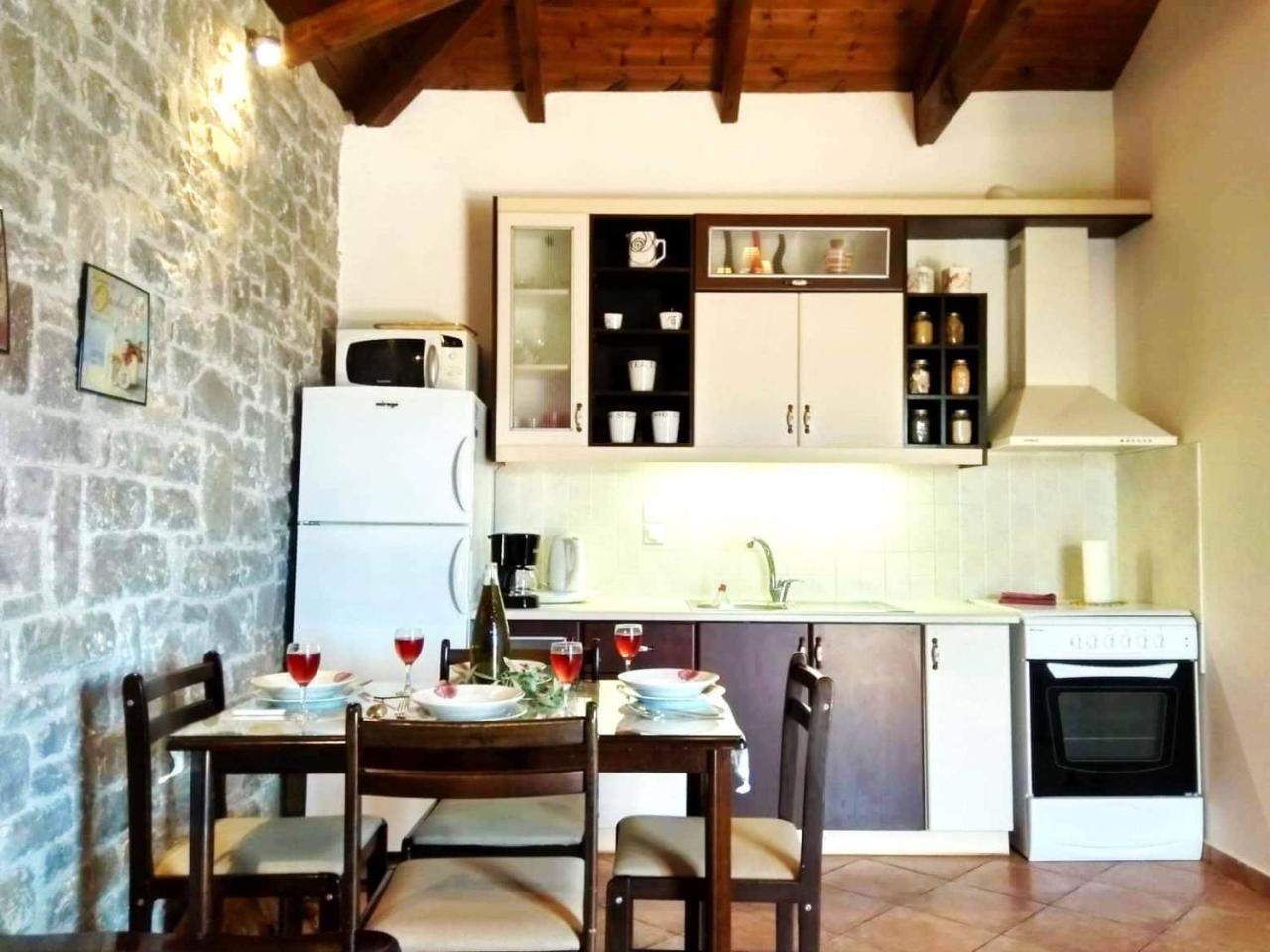 Atha-Tina:Traditional Stone Homes Agios Nikolaos  Exteriör bild